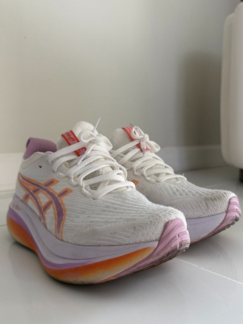 ASICS Gel-Nimbus 27 White Light Ube Women’s Size 6 Running Shoes